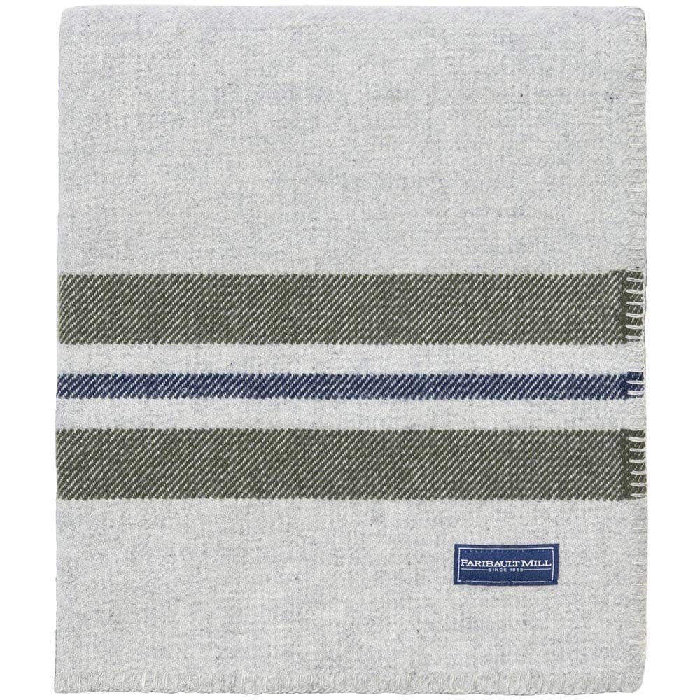 Cabin Wool Throw: Smoke olive navy