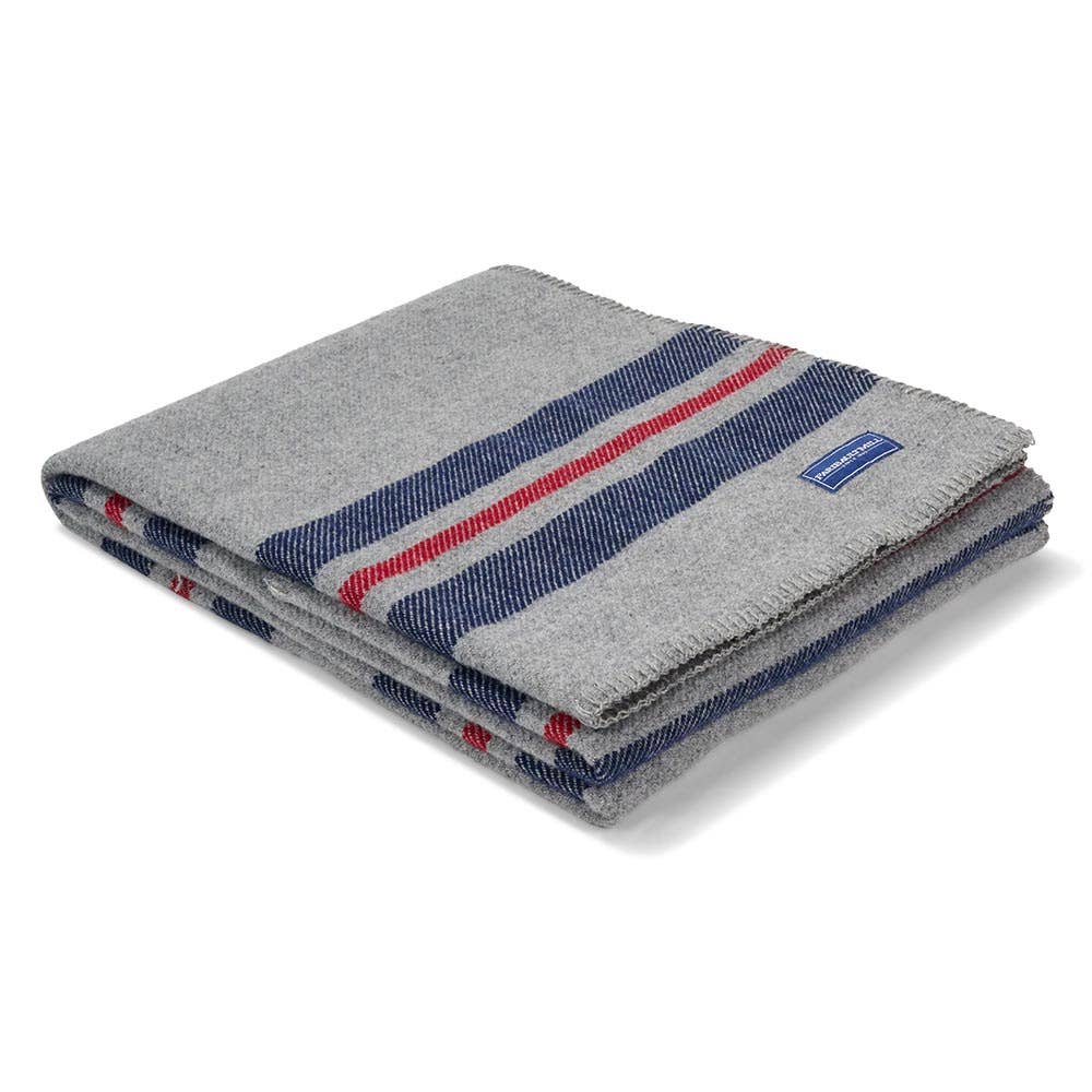 Cabin Wool Throw: Smoke olive navy