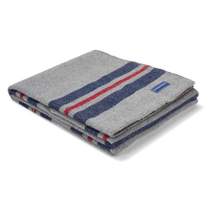 Cabin Wool Throw: Smoke olive navy