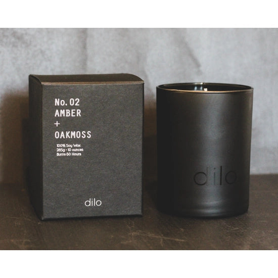 Dilo Candle: Amber + Oakmoss